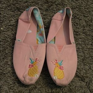 Toms Pink Slippers with Pineapple Embroidery